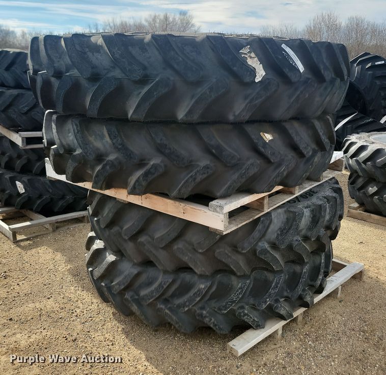 image for item JW9526 (4) Goodyear Ultra Sprayer 380/90R46 tires and wheels