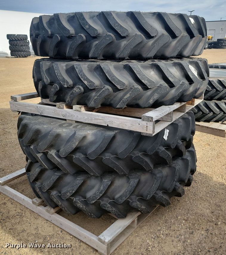 image for item JW9526 (4) Goodyear Ultra Sprayer 380/90R46 tires and wheels