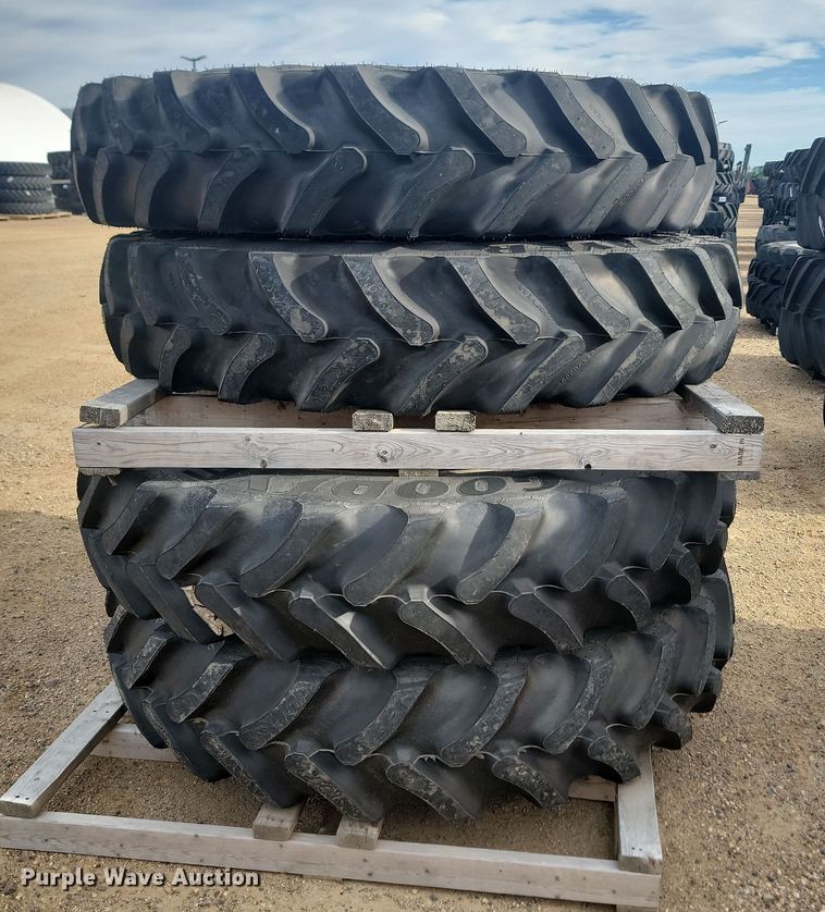 image for item JW9526 (4) Goodyear Ultra Sprayer 380/90R46 tires and wheels