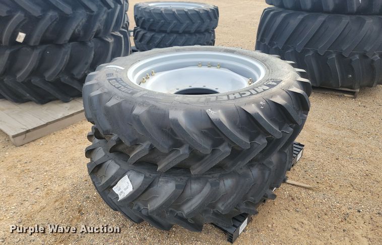 image for item JW9530 (2) Michelin Yieldbib VF 380/85R34