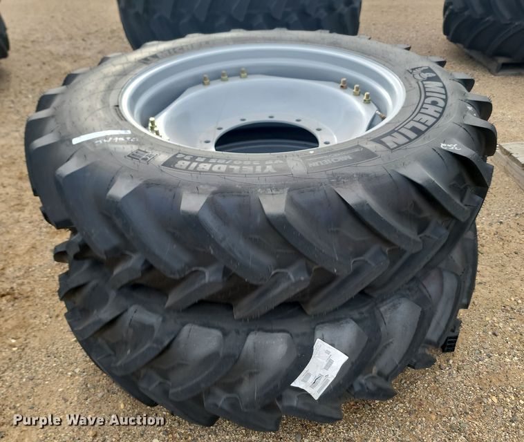 image for item JW9530 (2) Michelin Yieldbib VF 380/85R34
