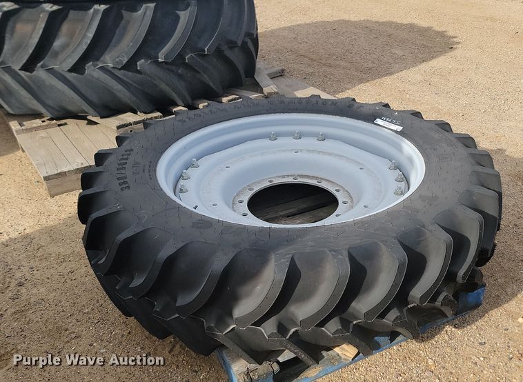 image for item JW9533 Firestone Radial All Traction DT 380/80R38 tire and wheel