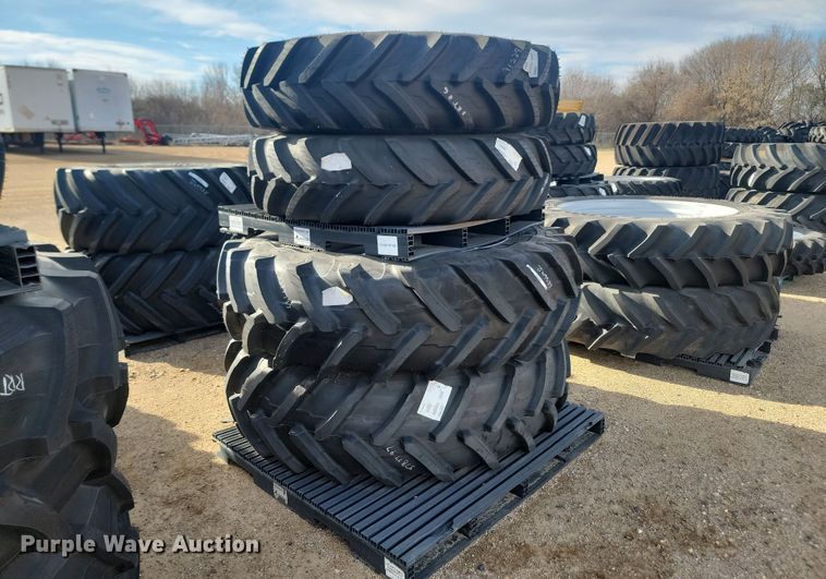 image for item JW9537 (4) Michelin tires and wheels