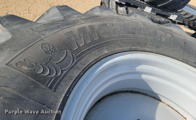 image for item JW9538 (2) Michelin Mach x Bib 600/65R28 tires and wheels