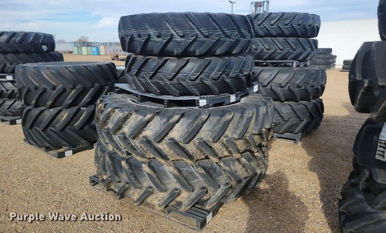 image for item JW9539 (4) Michelin Agribib 2 tires and wheels
