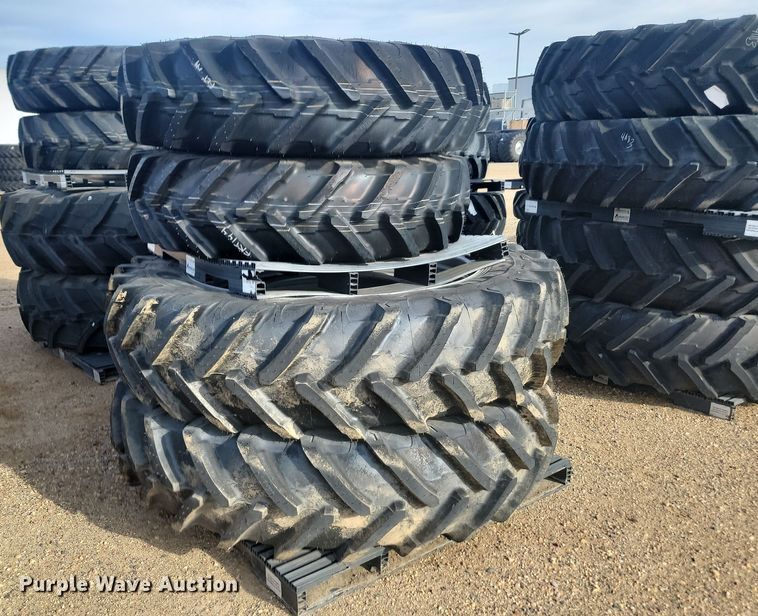 image for item JW9539 (4) Michelin Agribib 2 tires and wheels