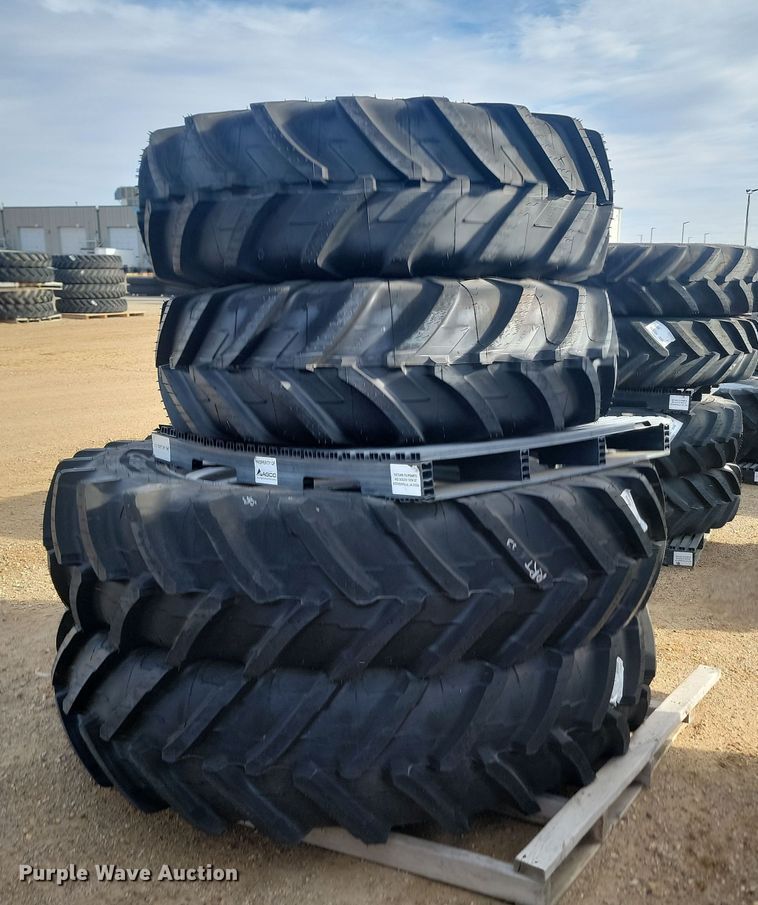 image for item JW9541 (4) Michelin Agribib 2 tires and wheels