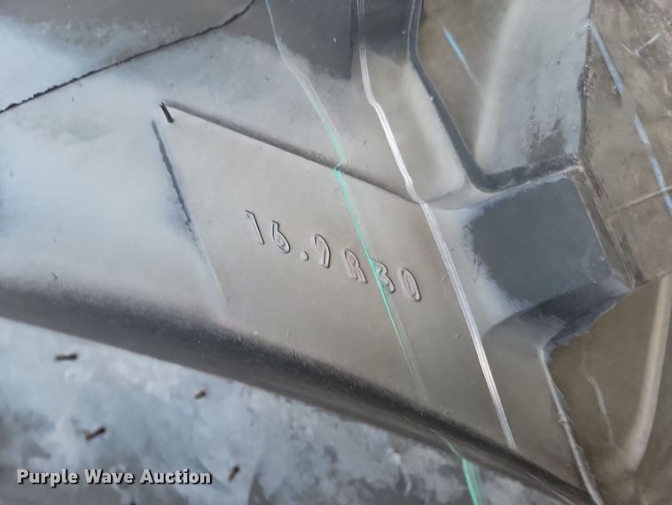 image for item JW9541 (4) Michelin Agribib 2 tires and wheels