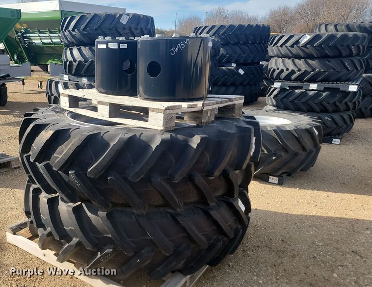 image for item JW9547 (2) Michelin 480/80R42 tires and wheels