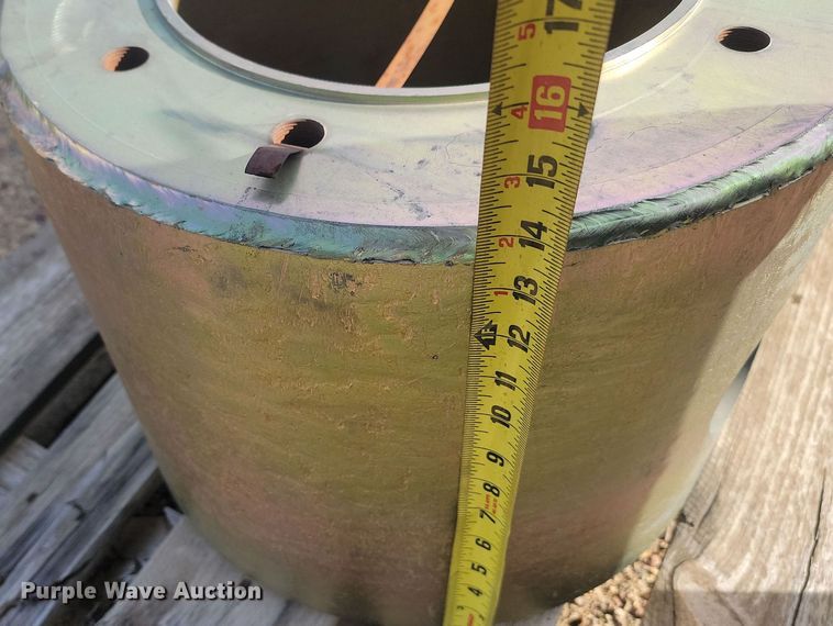 image for item JW9547 (2) Michelin 480/80R42 tires and wheels