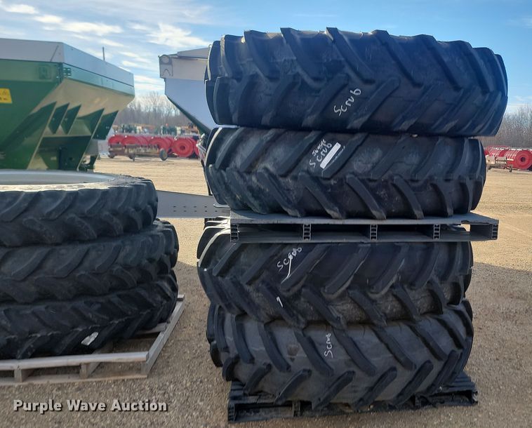 image for item JW9548 (4) Michelin Agribib 2 480/80R43 tires and wheels