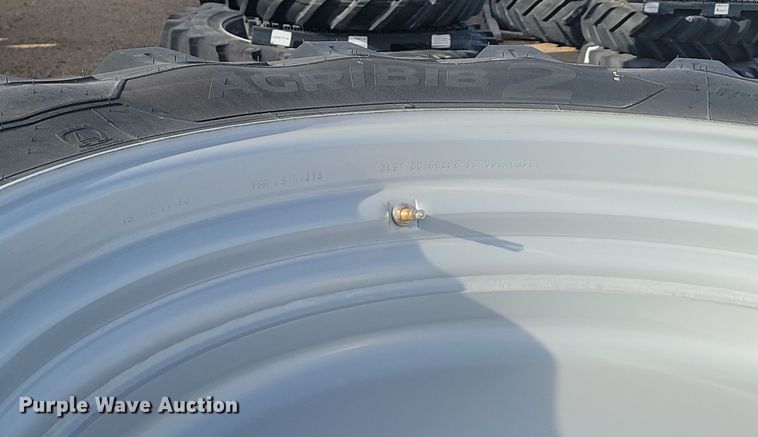 image for item JW9548 (4) Michelin Agribib 2 480/80R43 tires and wheels