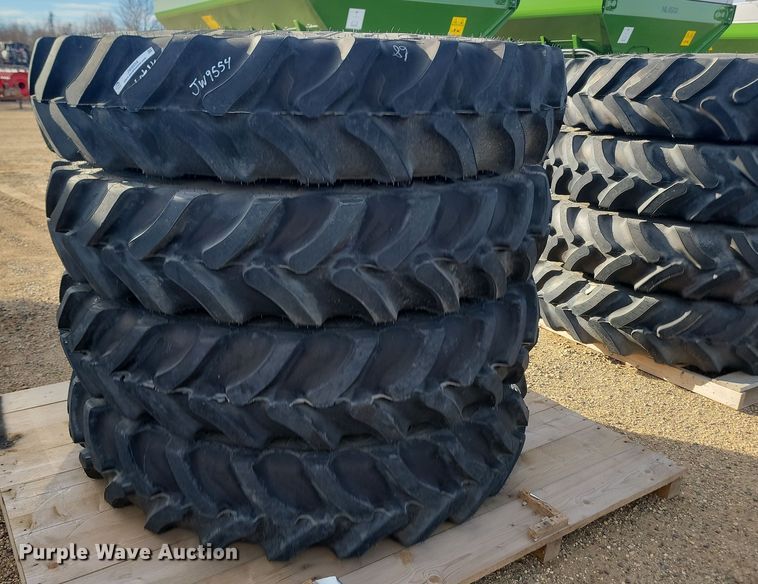 image for item JW9554 (4) Goodyear Ultra Sprayer VF 380/90R46 tires and wheels