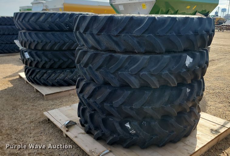 image for item JW9554 (4) Goodyear Ultra Sprayer VF 380/90R46 tires and wheels