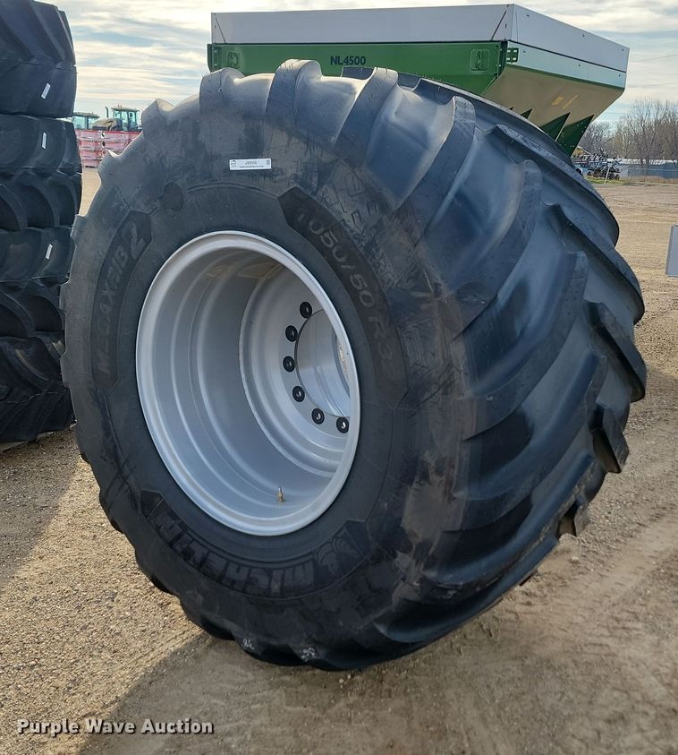 image for item JW9560 Michelin Mega X Bib 2 1050/50R32 tire and wheel