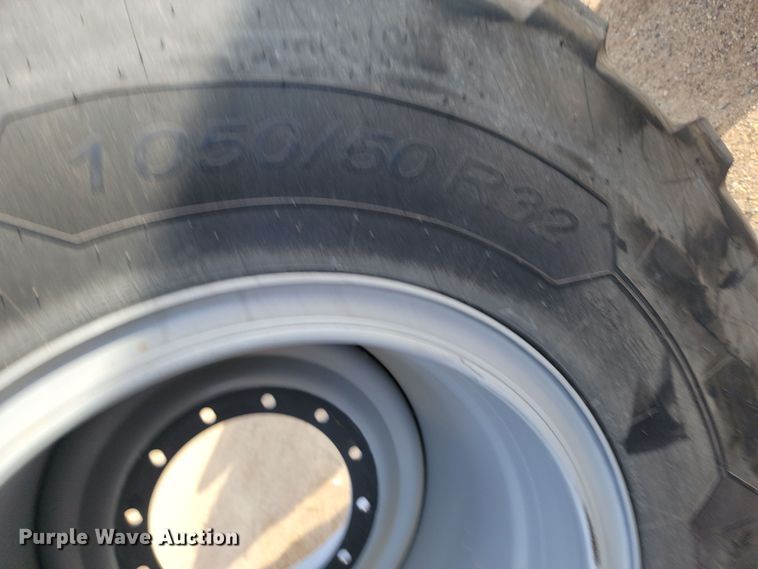 image for item JW9560 Michelin Mega X Bib 2 1050/50R32 tire and wheel