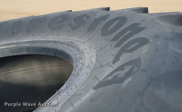 image for item JW9561 (4) Firestone 600/70R28 tires