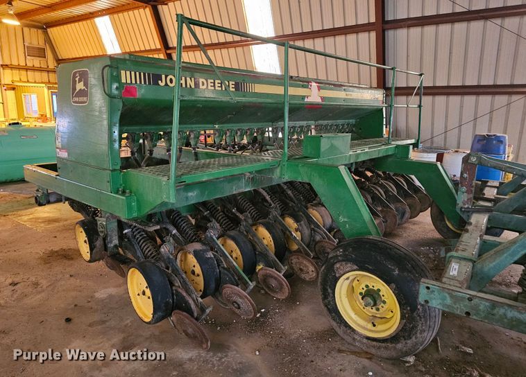 image for item KG9535 John Deere 750  grain drill