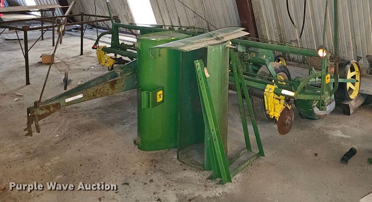 image for item KG9536 John Deere  planter