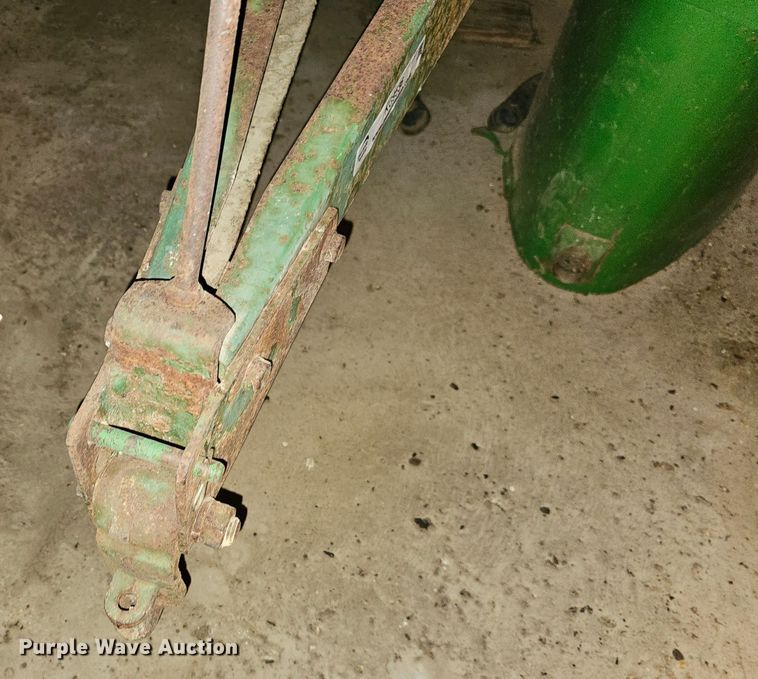 image for item KG9536 John Deere  planter