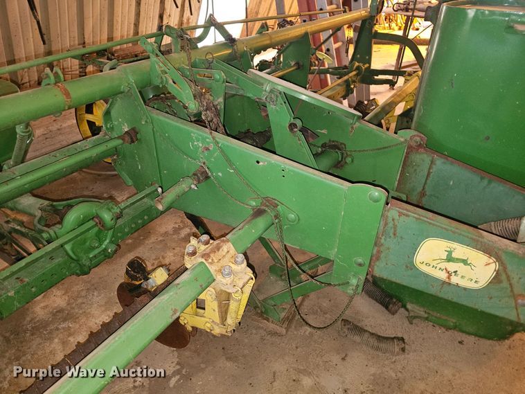 image for item KG9536 John Deere  planter