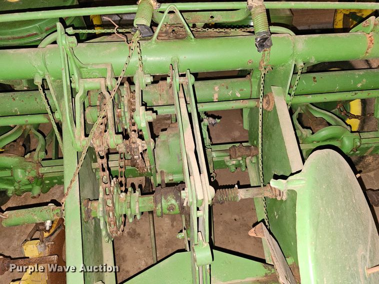 image for item KG9536 John Deere  planter