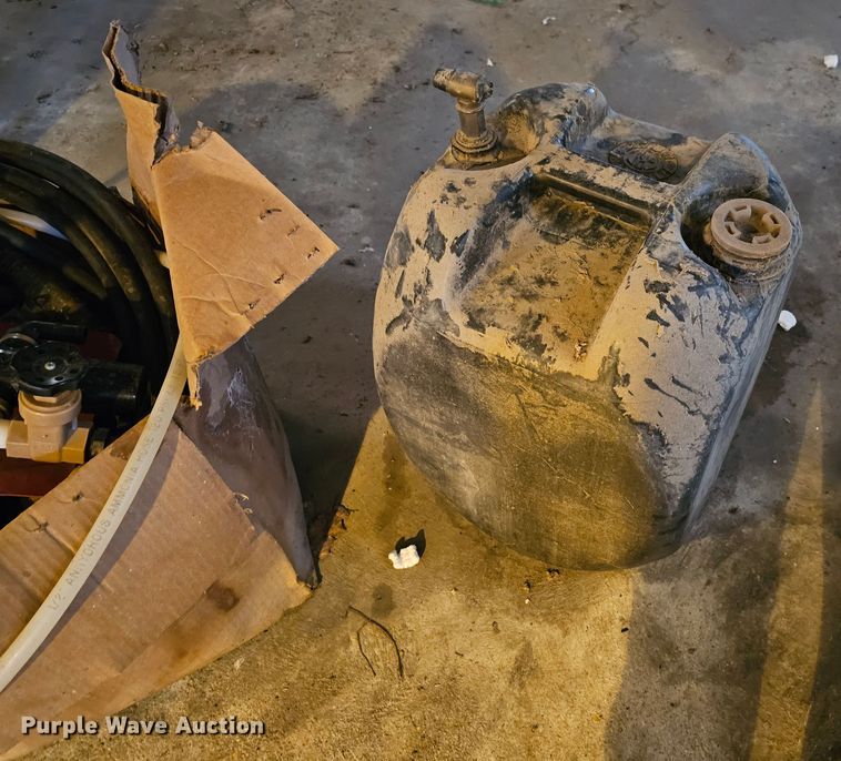 image for item KG9538 Snyder  sprayer