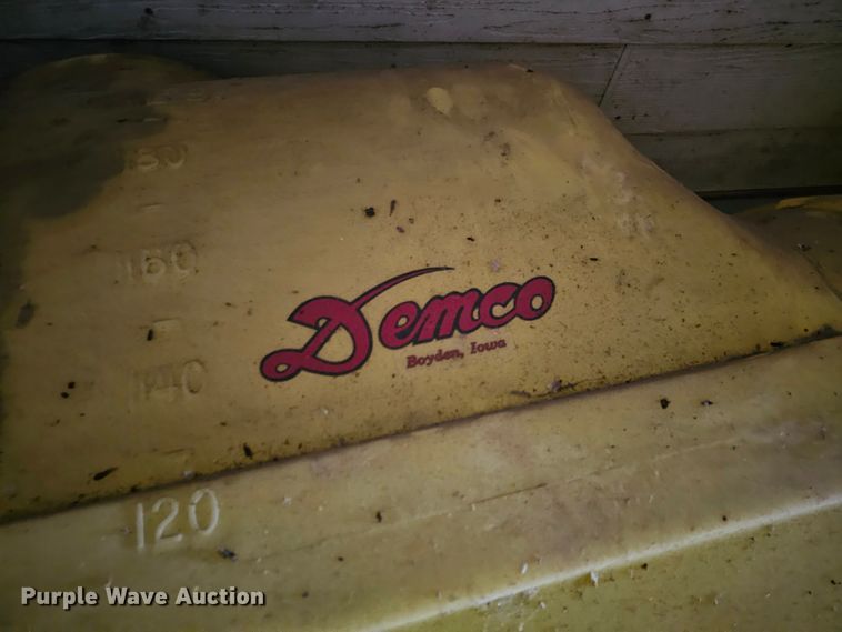 image for item KG9543 (3) Demco saddle tanks