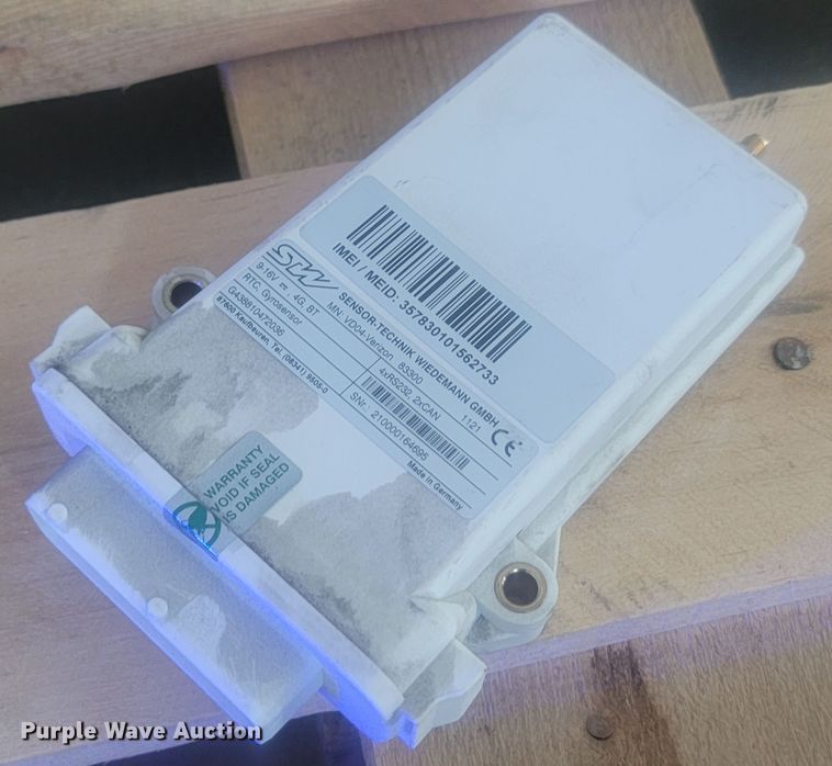 image for item KH9420 Approximately 23 control units