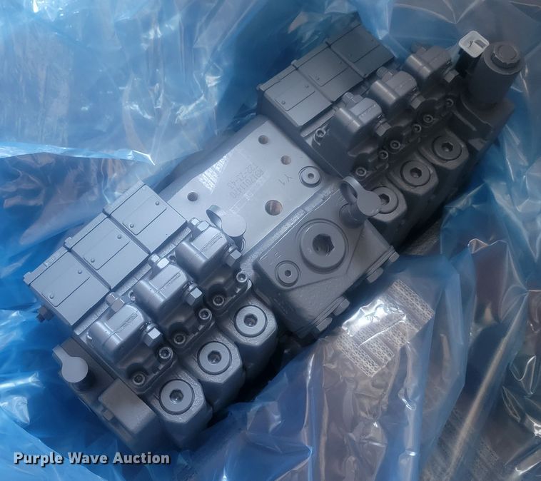 image for item KH9424 Approximately 18 hydraulic valve body stacks