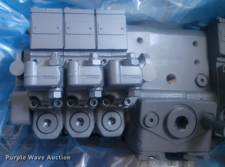 image for item KH9424 Approximately 18 hydraulic valve body stacks