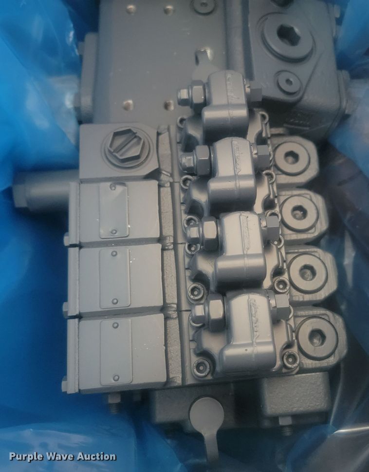 image for item KH9426 (72) hydraulic valves