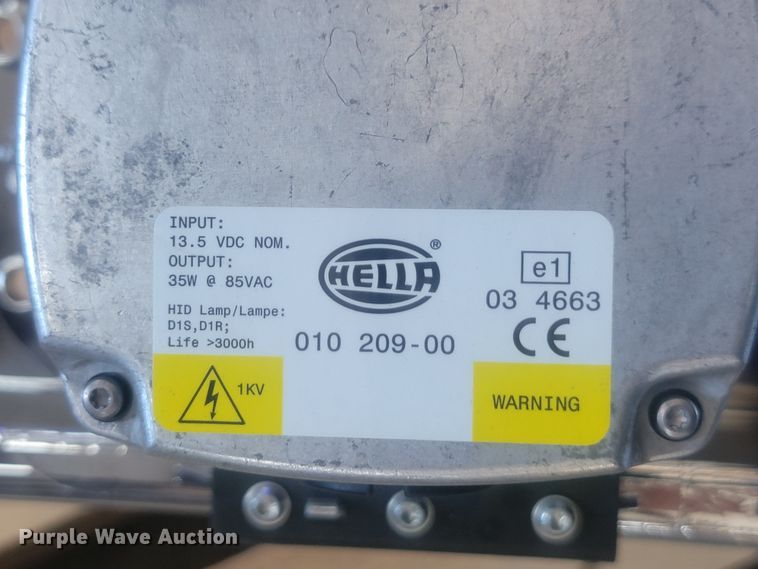 image for item KH9428 Approximately 226 light assemblies