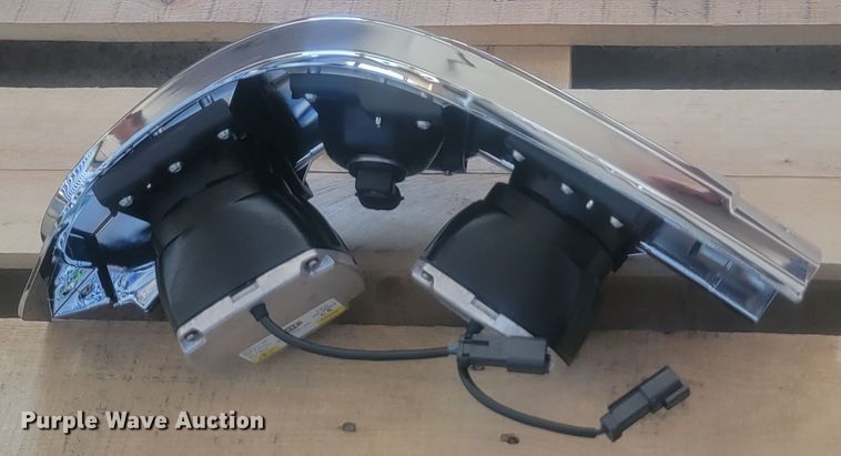 image for item KH9430 Approximately 226 light assemblies