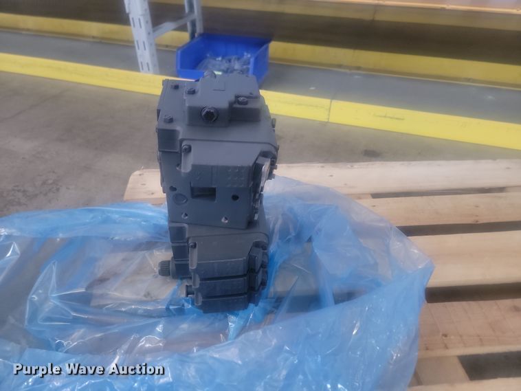image for item KH9431 Approximately 14 hydraulic control valves