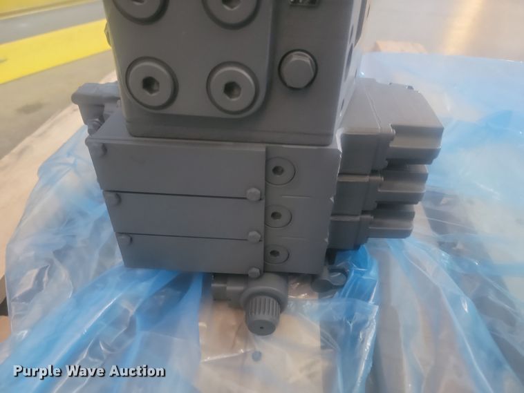 image for item KH9431 Approximately 14 hydraulic control valves