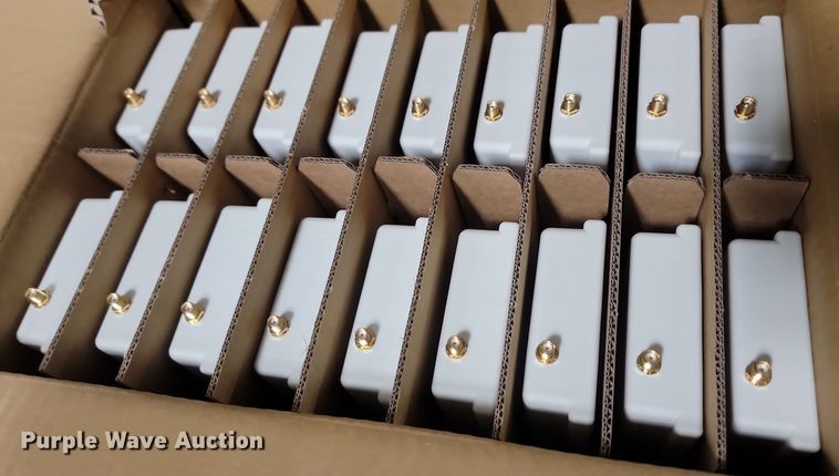 image for item KH9437 Approximately 63 sensor controllers