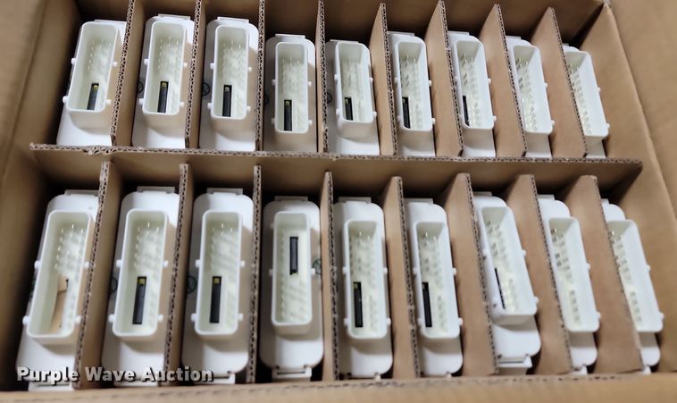 image for item KH9437 Approximately 63 sensor controllers