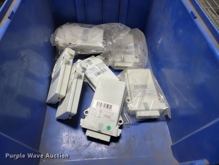 image for item KH9439 Approximately 9 sensor controllers