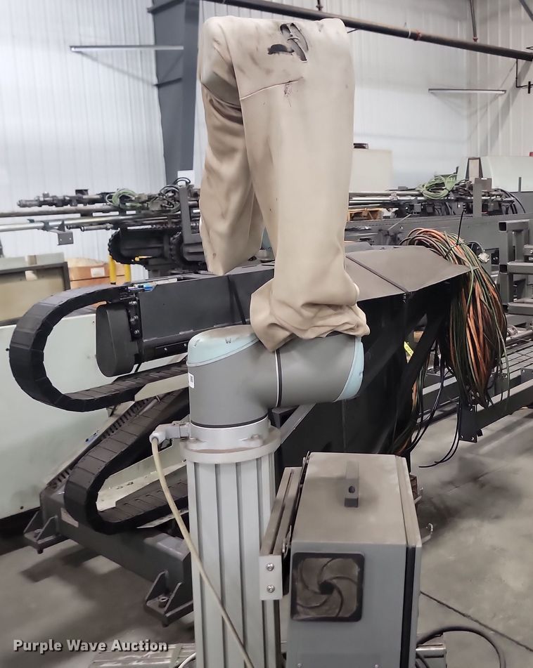 image for item KH9443 Universal Robots U10  robotic arm