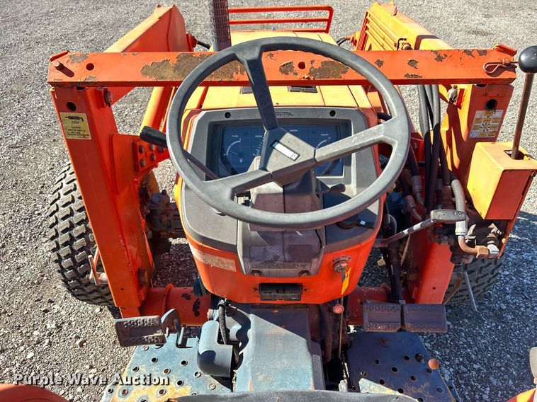 image for item KH9586 Kubota L4150DT  tractor