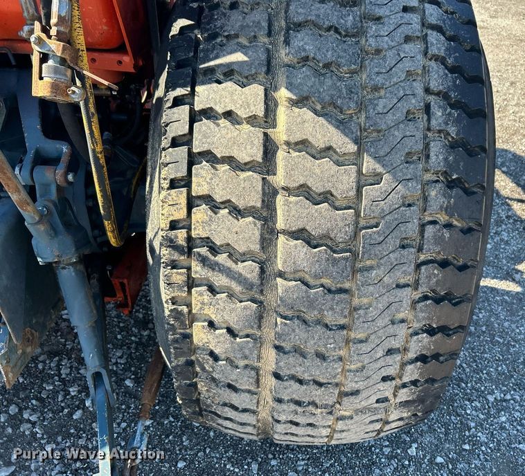 image for item KH9586 Kubota L4150DT  tractor