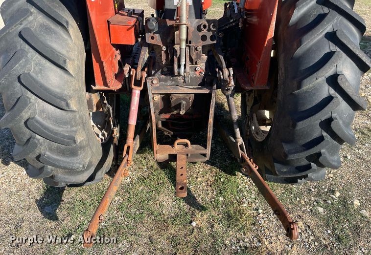 image for item KJ9902 Hesston 566  tractor