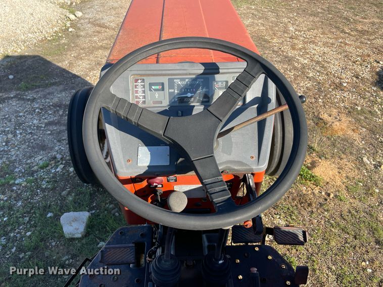 image for item KJ9902 Hesston 566  tractor