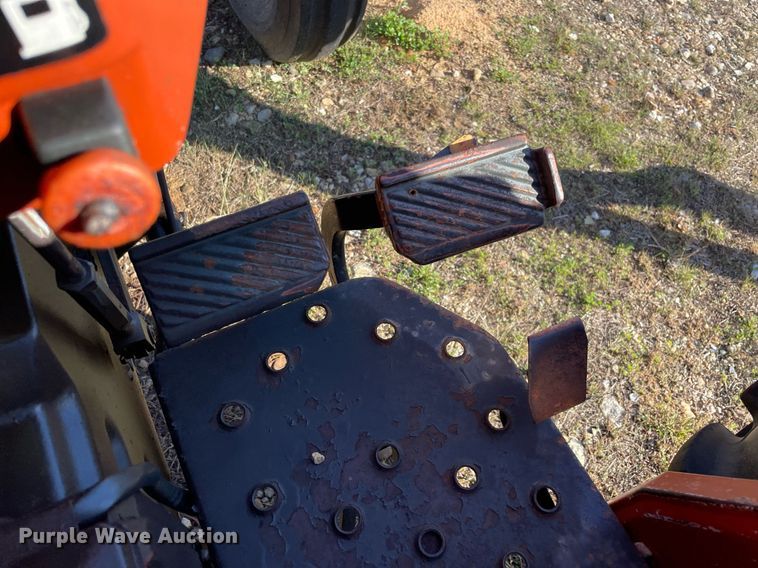 image for item KJ9902 Hesston 566  tractor