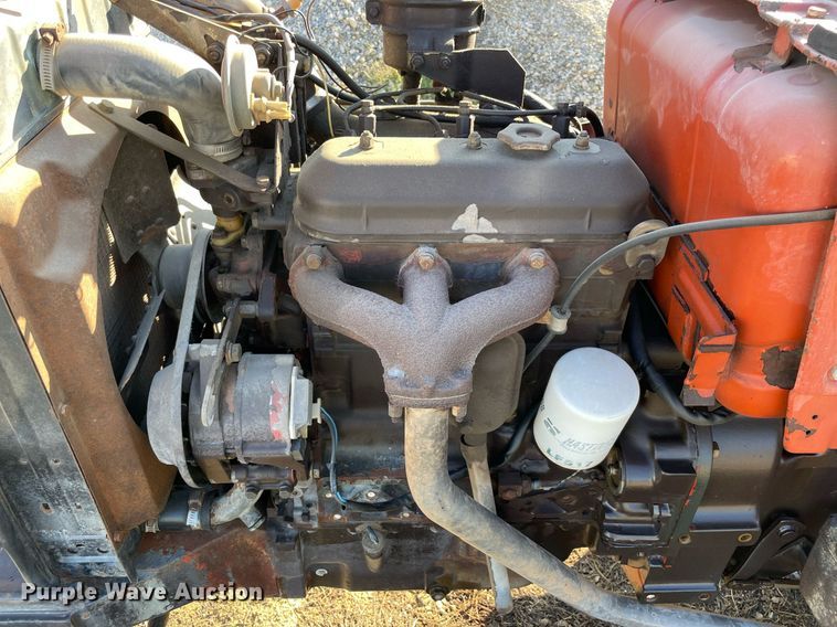 image for item KJ9902 Hesston 566  tractor