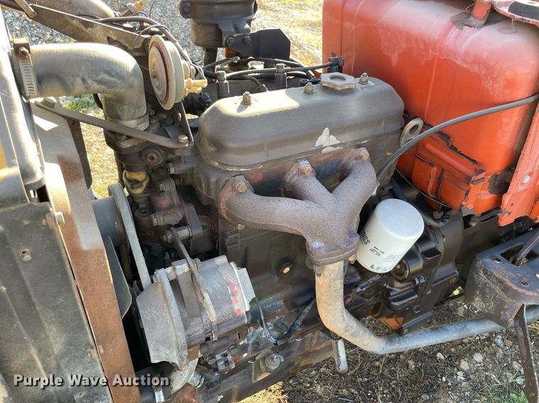 image for item KJ9902 Hesston 566  tractor