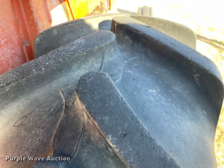 image for item KJ9902 Hesston 566  tractor