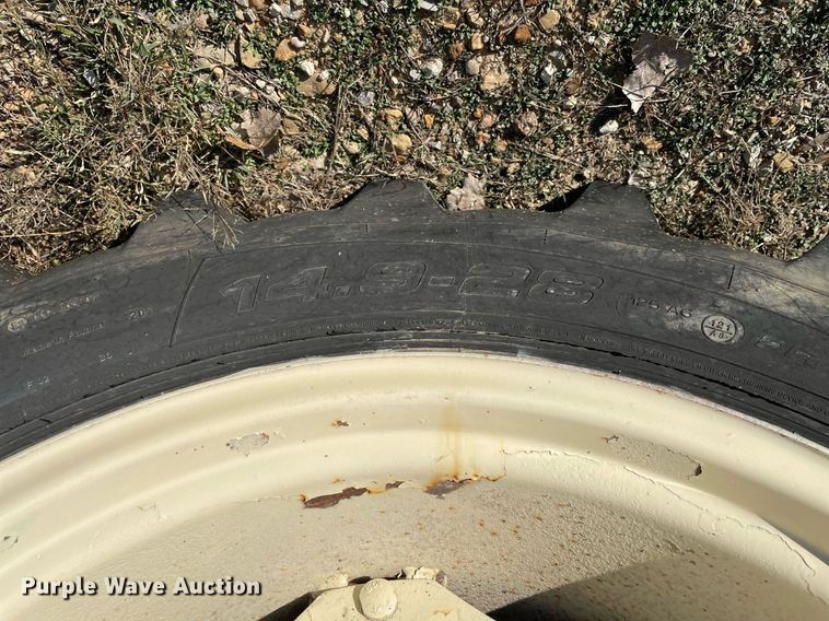 image for item KJ9902 Hesston 566  tractor