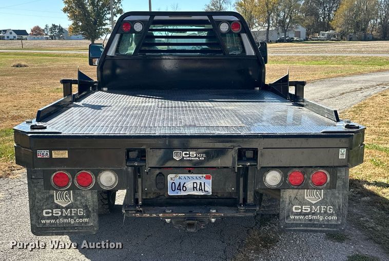 image for item KT9129 2011 Ford F450 Super Duty  flatbed pickup truck